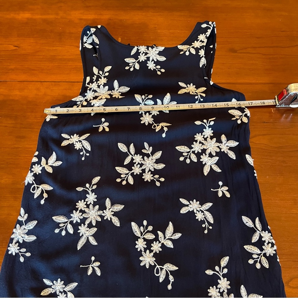 Aeropostale Embroidered Floral Dress navy blue white Keyhole Back Tie Size M - Picture 7 of 10